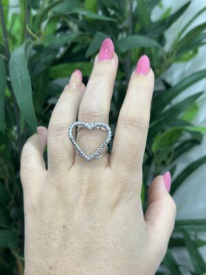 anillo corazón silueta