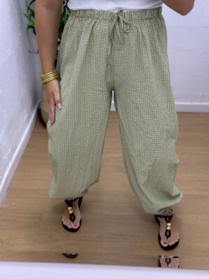 Pantalón abullonado mini cuadro Vichy verde