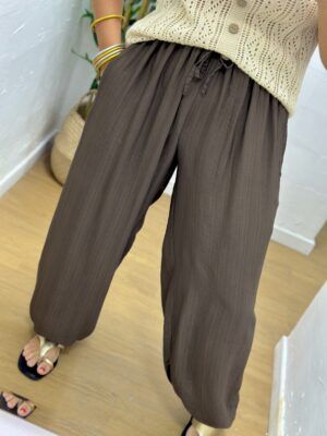 Pantalón abullonado marrón