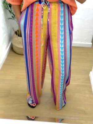 Pantalón étnico