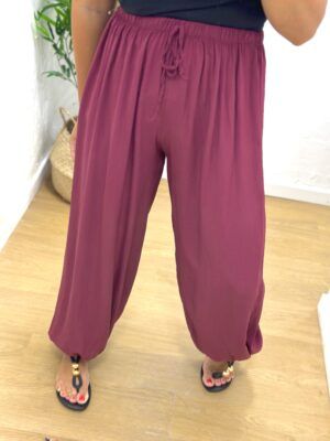 Pantalón abullonado berenjena