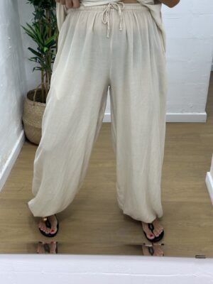 Pantalón Abullonado lino beige