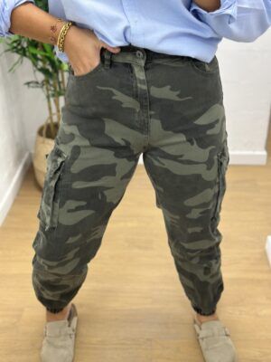 + JEANS