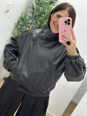 Cazadora polipiel Negra