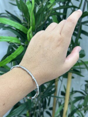 Pulsera acero plateada bambu